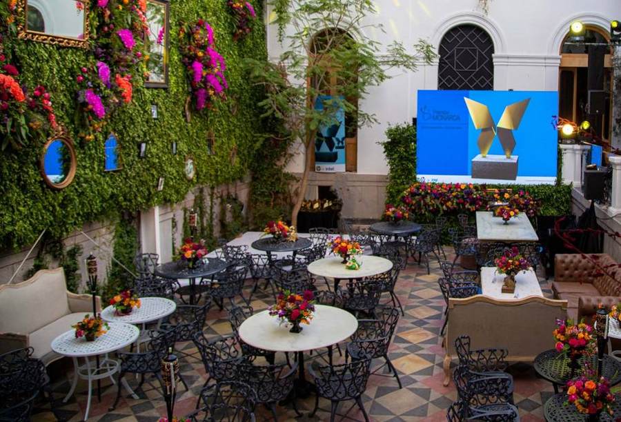 Terraza y mobiliario